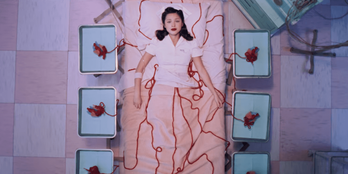Olivia Rodrigo Meluncurkan Video Musik Terbaru Berjudul The Cure