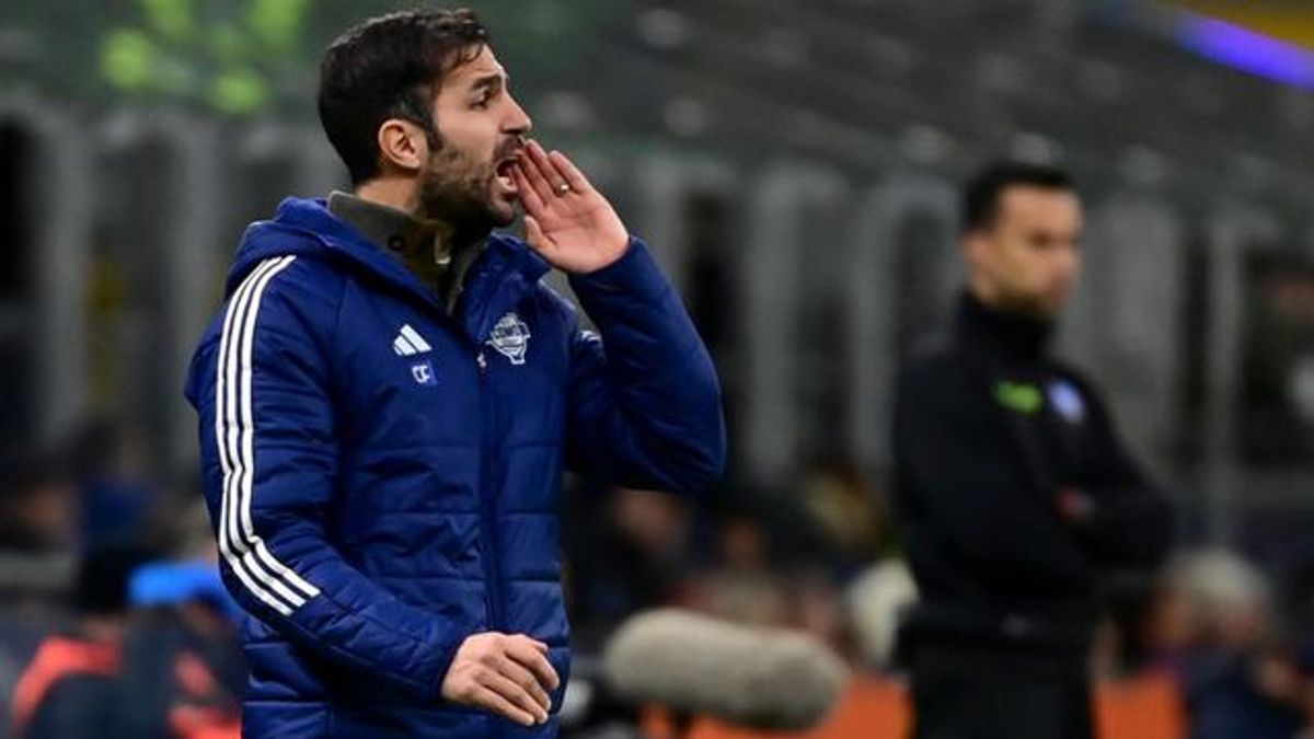 Cesc Fabregas Bantah Kesuksesan Como 1907 Hanya Karena Uang