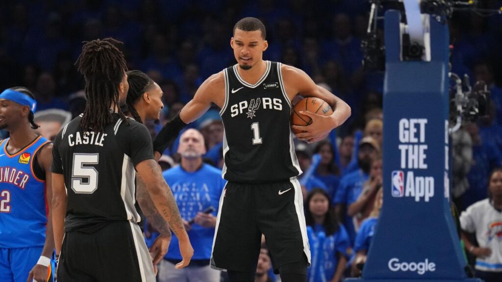 San Antonio Spurs Curi Kemenangan Laga Pertama Final Wilayah Barat