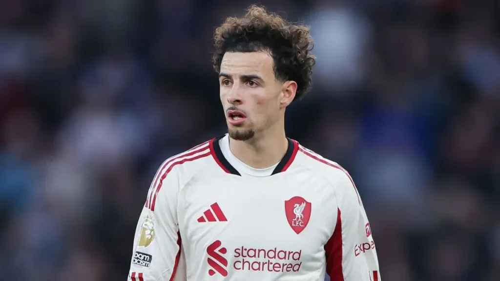 Tottenham Hotspur Amankan Marcos Senesi dan Andy Robertson Gratis