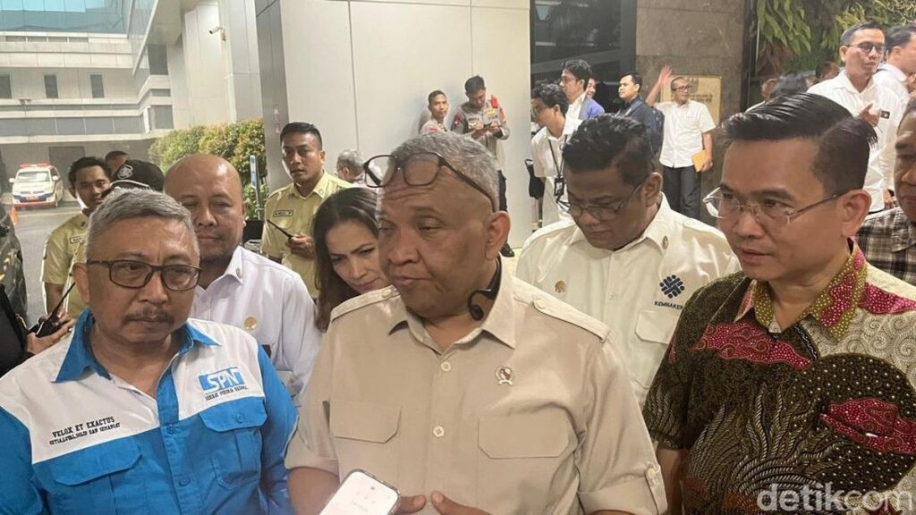 Kemenaker Fasilitasi Kesepakatan Libur Pengganti Karyawan Indomaret
