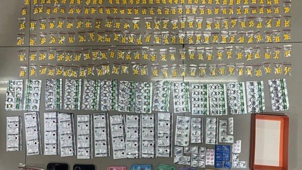 Polres Metro Jakarta Pusat Bongkar Toko Kosmetik Penjual Obat Keras