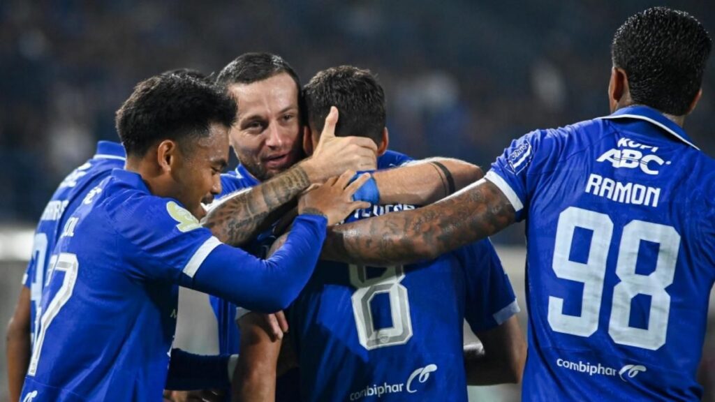 Persib Bandung Hadapi Persijap Jepara Tanpa Marc Klok
