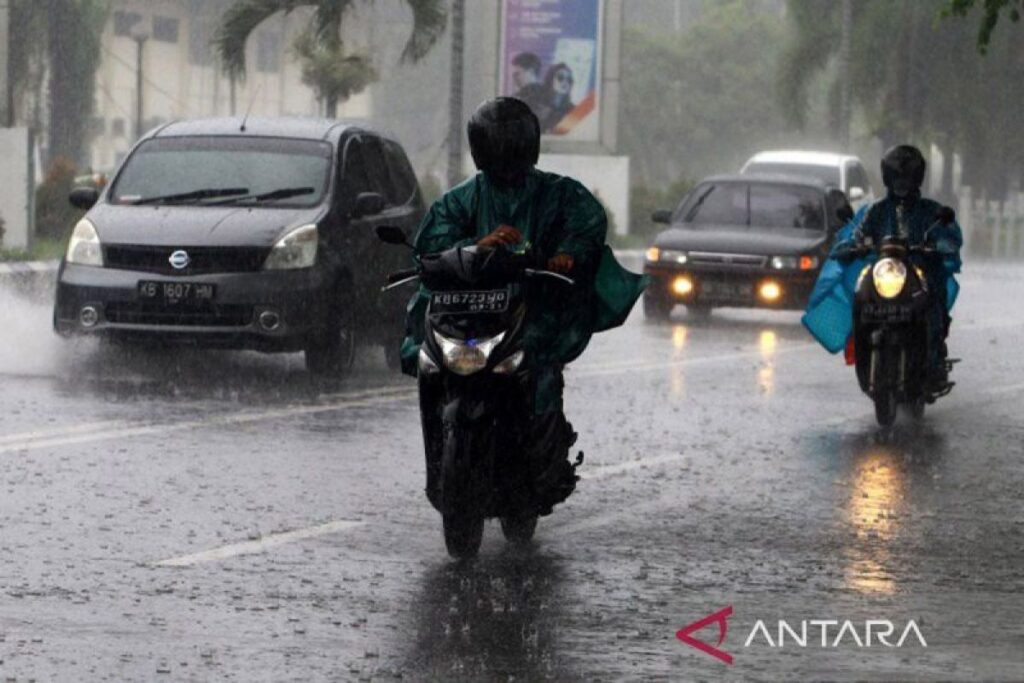 BMKG Prediksi Cuaca Ekstrem Melanda Sejumlah Wilayah Sepekan ke Depan