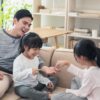 Mengenal Ciri Kepribadian Orang Tua yang Menerapkan Gentle Parenting