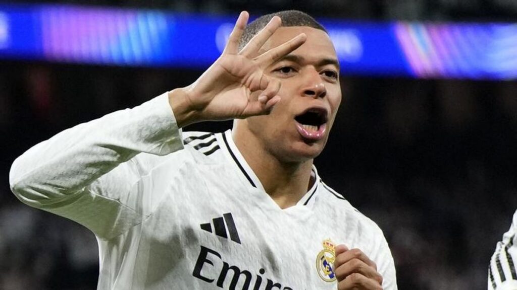 Florentino Perez Jadwalkan Pertemuan Khusus Panggil Kylian Mbappe
