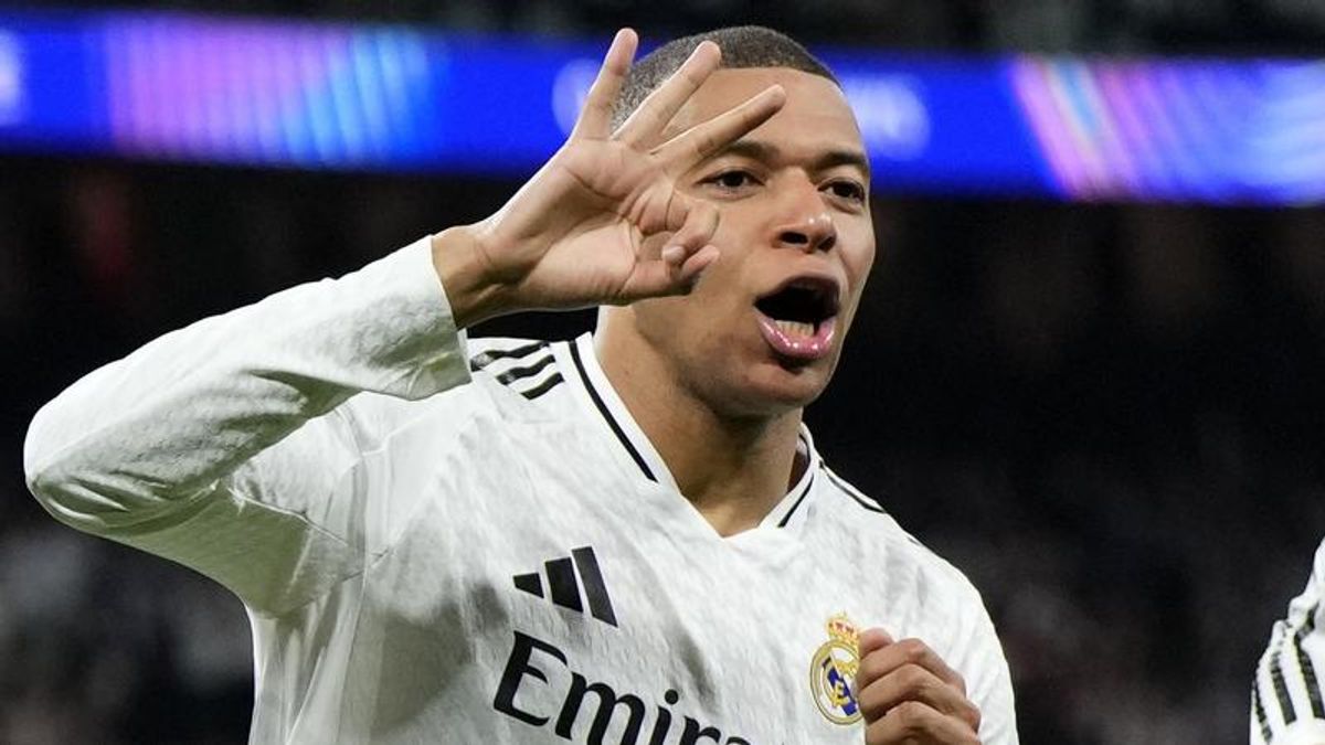 Florentino Perez Jadwalkan Pertemuan Khusus Panggil Kylian Mbappe