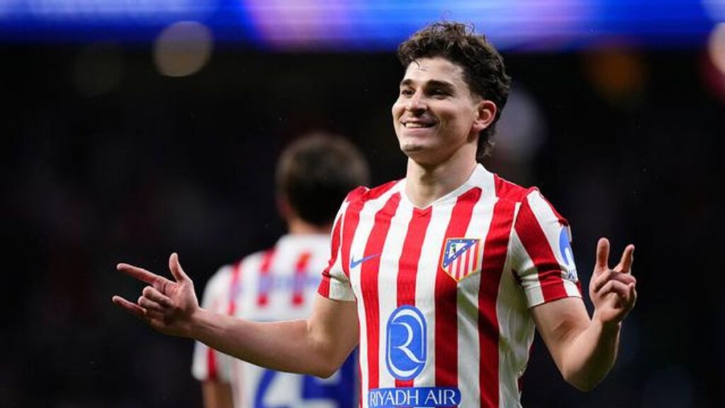Barcelona Dekati Atletico Madrid untuk Transfer Julian Alvarez