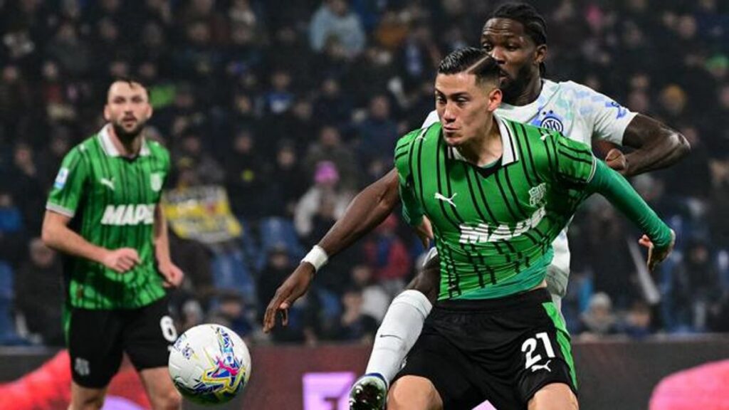 Torino Taklukkan Sassuolo Dua Satu Di Serie A