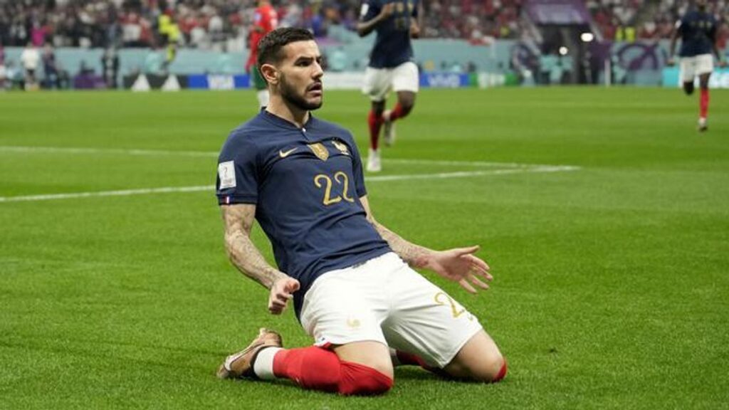 Theo Hernandez Ingin Tinggalkan Al Hilal demi Kembali ke Serie A