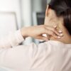 Dokter Tegaskan Nyeri Leher Belakang Bukan Tanda Kolesterol Tinggi
