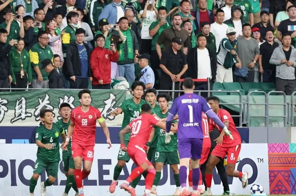 Beijing Guoan Mengimbangi Qingdao West Coast di Liga Super China