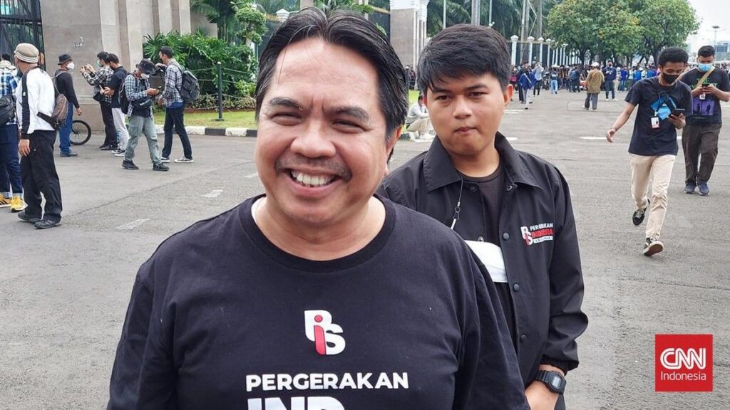 Ade Armando Kritisi Rencana Kunjungan Jokowi Bersama PSI