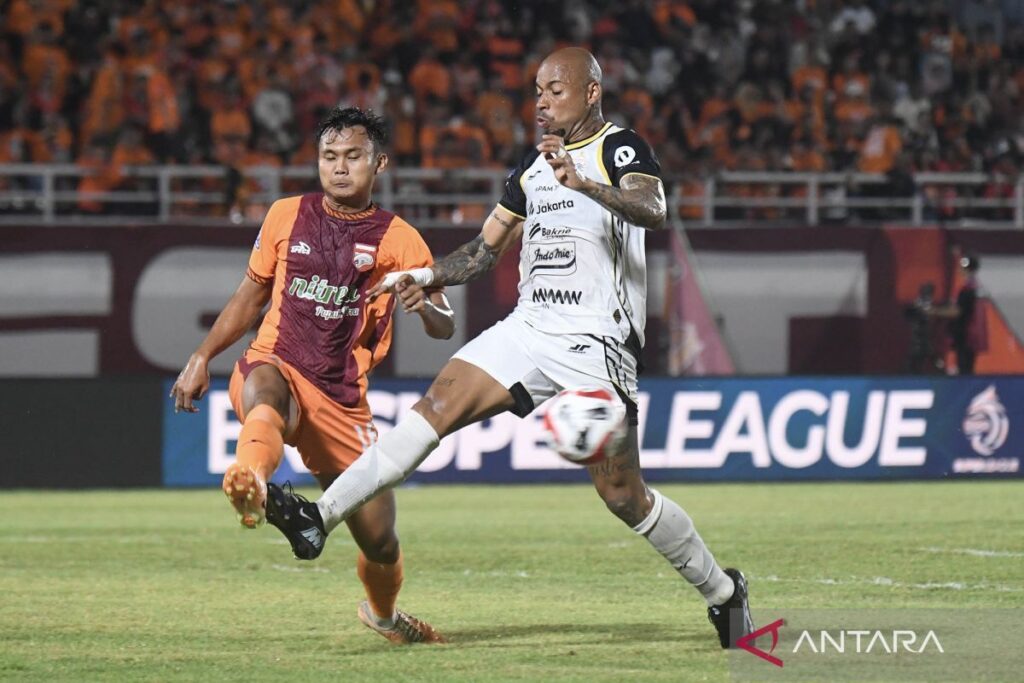 Nabil Husein Tanggapi Rumor Kepindahan Mariano Peralta ke Persija