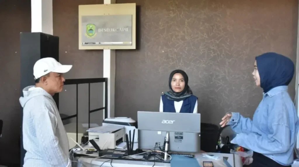 Bupati Kuningan Sidak Sejumlah Instansi Pascalibur Iduladha