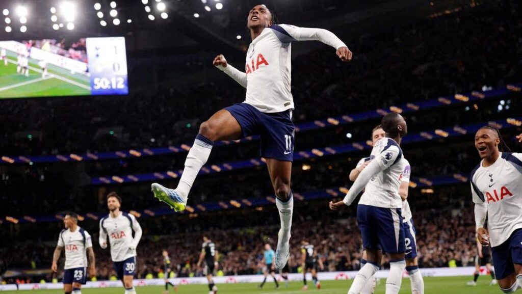 West Ham Terancam Degradasi Jika Tottenham Kalahkan Chelsea