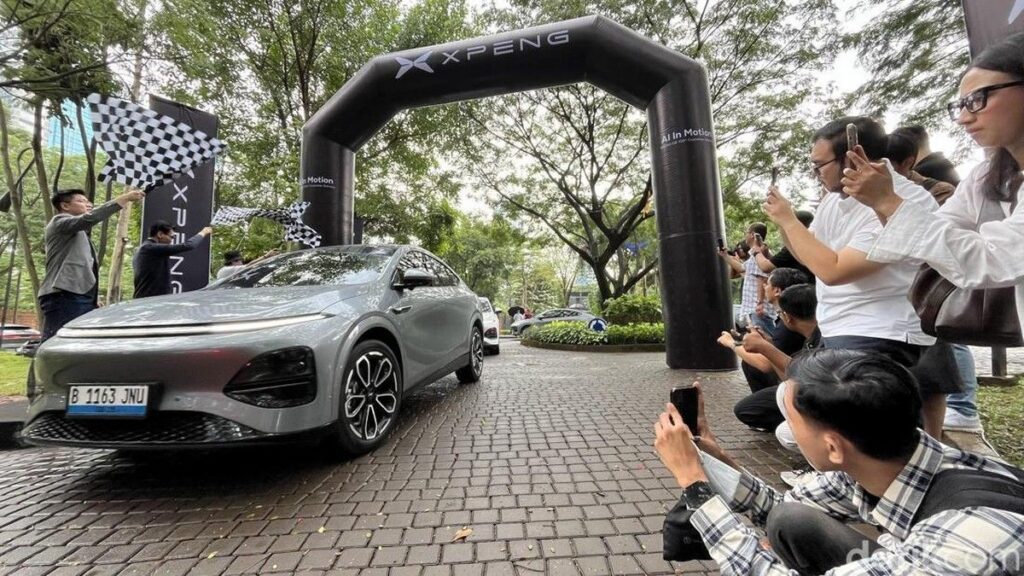 Erajaya Active Lifestyle Distribusikan 100 Unit Xpeng G6 ke Konsumen