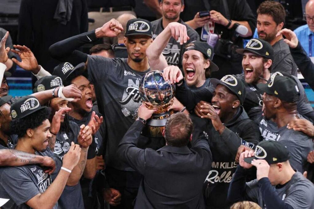 San Antonio Spurs Lolos ke Final NBA Usai Tekuk Thunder