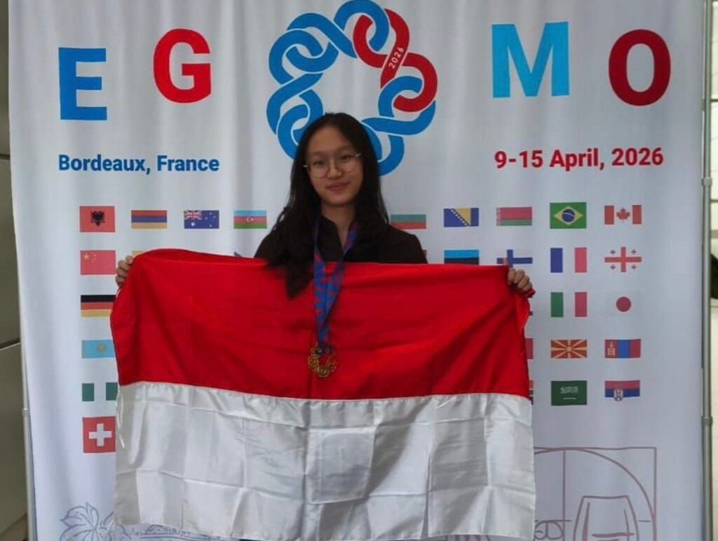 Danica Odelia Raih Medali Emas Pertama Indonesia di EGMO 2026