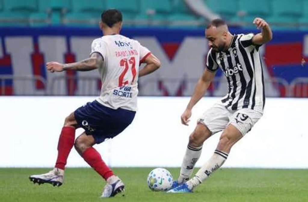 Cabral Kritik Kualitas Lapangan Arena Fonte Nova dan Kinerja Wasit