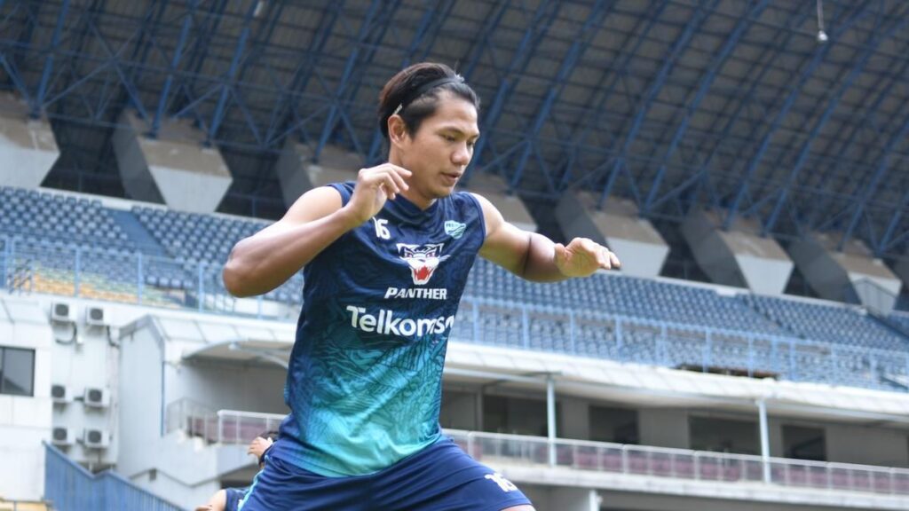 Peran Baru Achmad Jufriyanto di Persib Bandung Musim 2025/2026