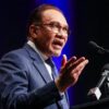 Anwar Ibrahim Bahas Perdamaian Global dengan Presiden Iran via Telepon