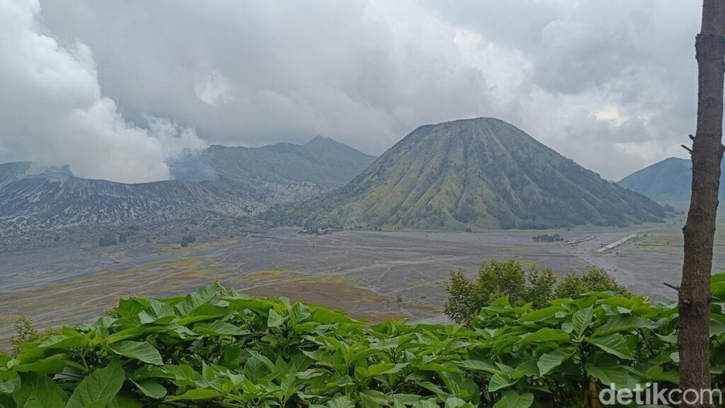 TNBTS Tutup Wisata Gunung Bromo Jelang Yadnya Kasada