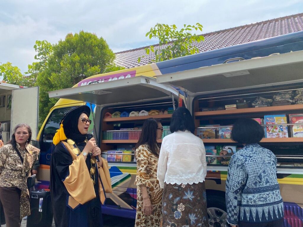 CT Arsa Foundation Operasikan Mobil Khusus Layani Anak Kurang Mampu