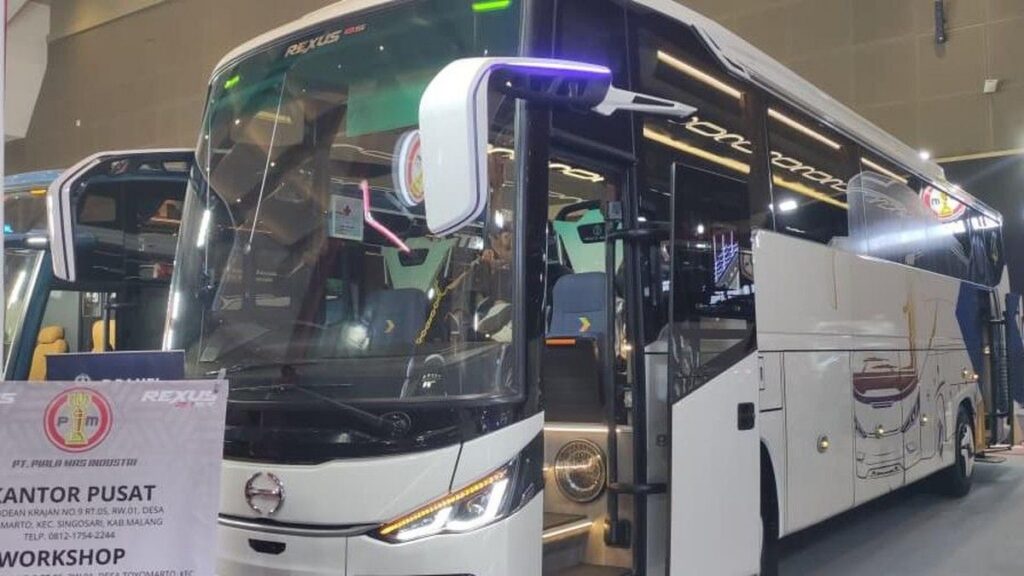 Damri Siapkan 10 Bus Hino RM 280 ABS Layani Rute Lintas 3 Negara