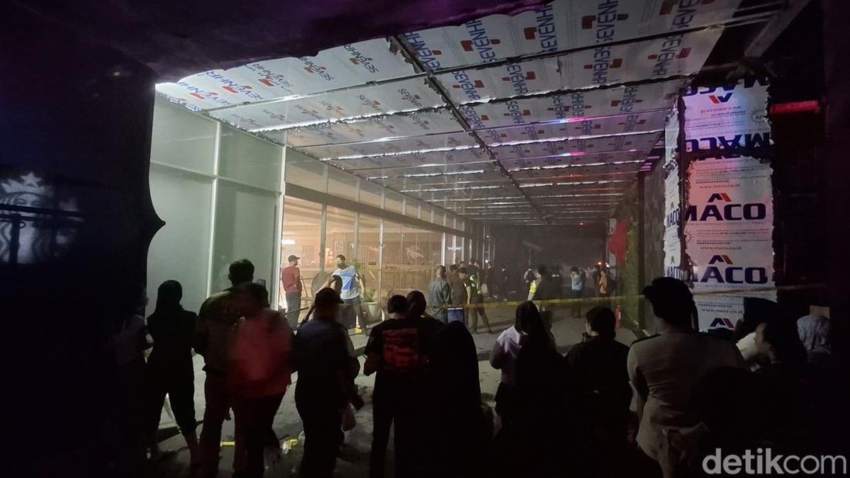 Kebakaran Melanda Restoran di Palembang Indah Mall