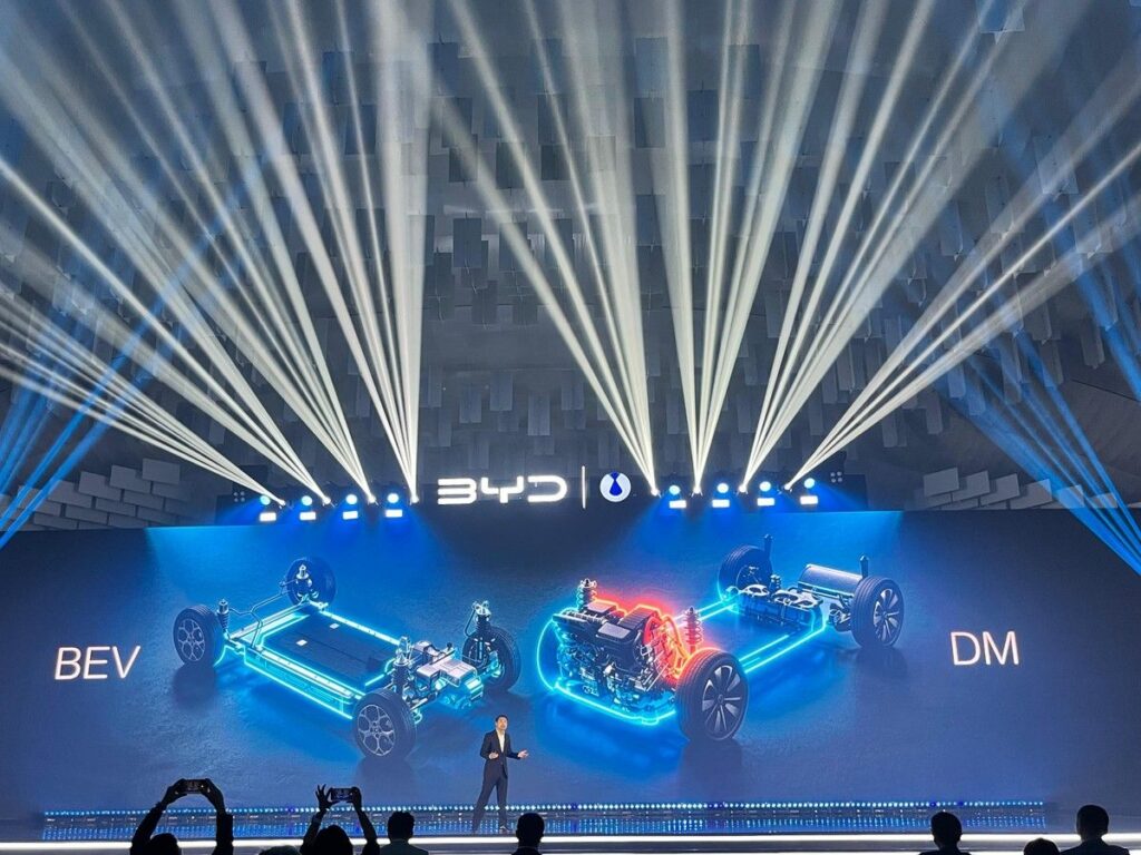BYD Perkenalkan Teknologi Plug-in Hybrid Dual Mode G.A.S.S. di Indonesia