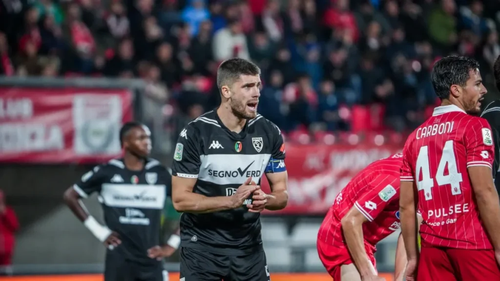 Catanzaro Melaju ke Final Playoff Serie B Meski Kalah dari Palermo