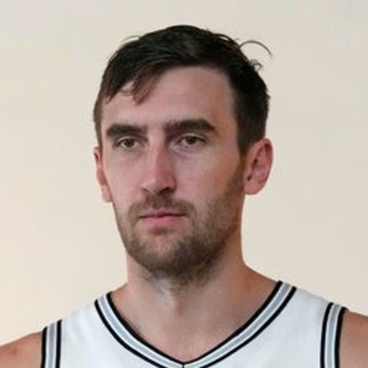 San Antonio Spurs Ungguli Oklahoma City Thunder Babak Pertama