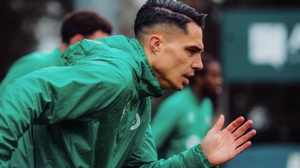 Joey Pelupessy Bawa Lommel SK Promosi ke Liga Utama Belgia