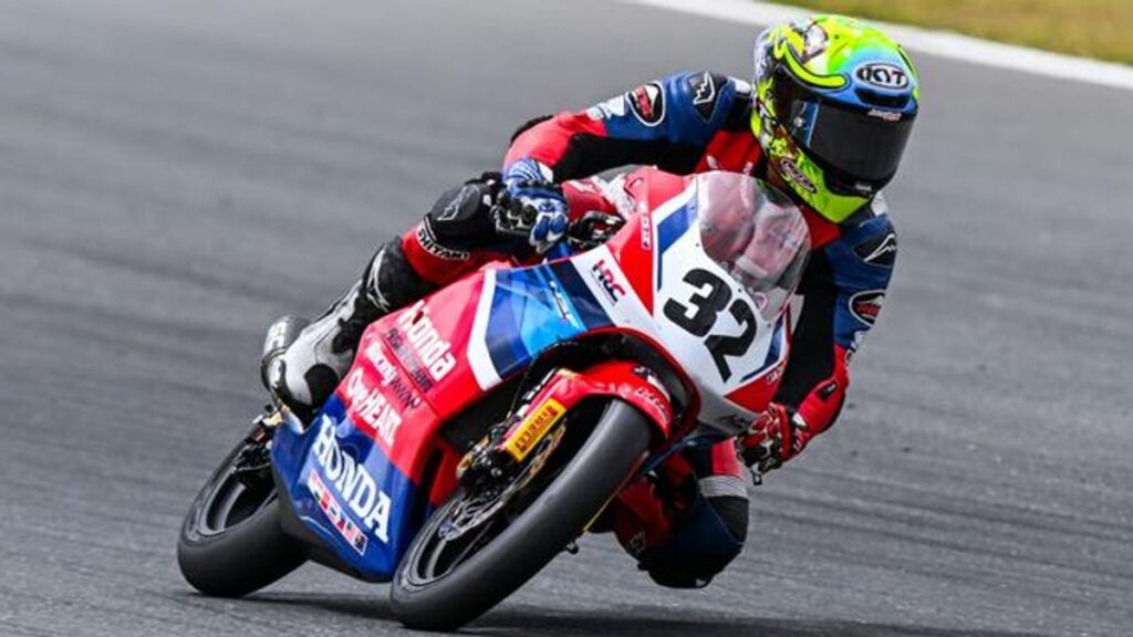 Kiandra Ramadhipa Menang Race 2 Red Bull Rookies Cup Spanyol 2026