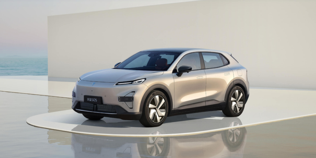 BYD Meluncurkan Sealion 06 DM-i 2026 dengan Jarak Tempuh 1.845 Km