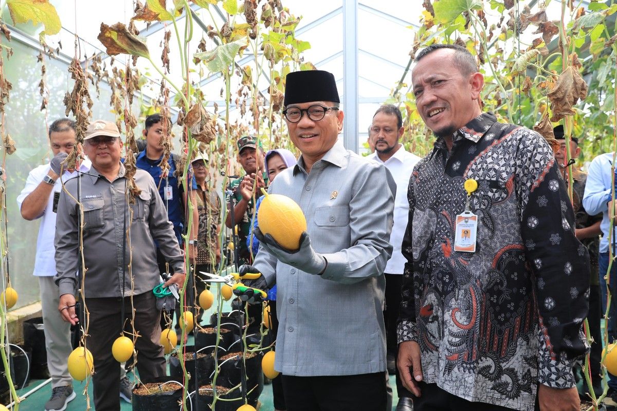 Mendes PDT Yandri Susanto Puji Keberhasilan BUMDes Tuntang Kelola Dana Desa