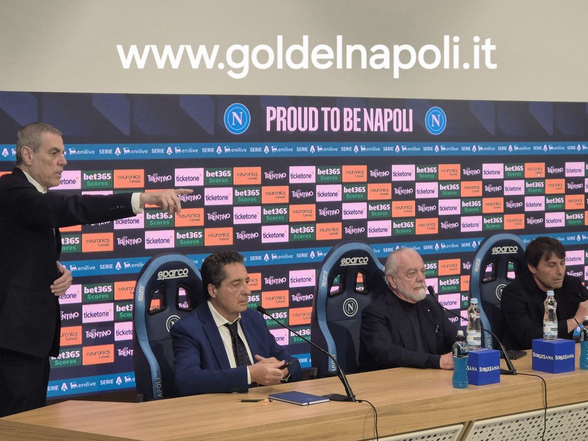 Napoli Bidik Massimiliano Allegri dan Vincenzo Italiano Usai Pecat Antonio Conte