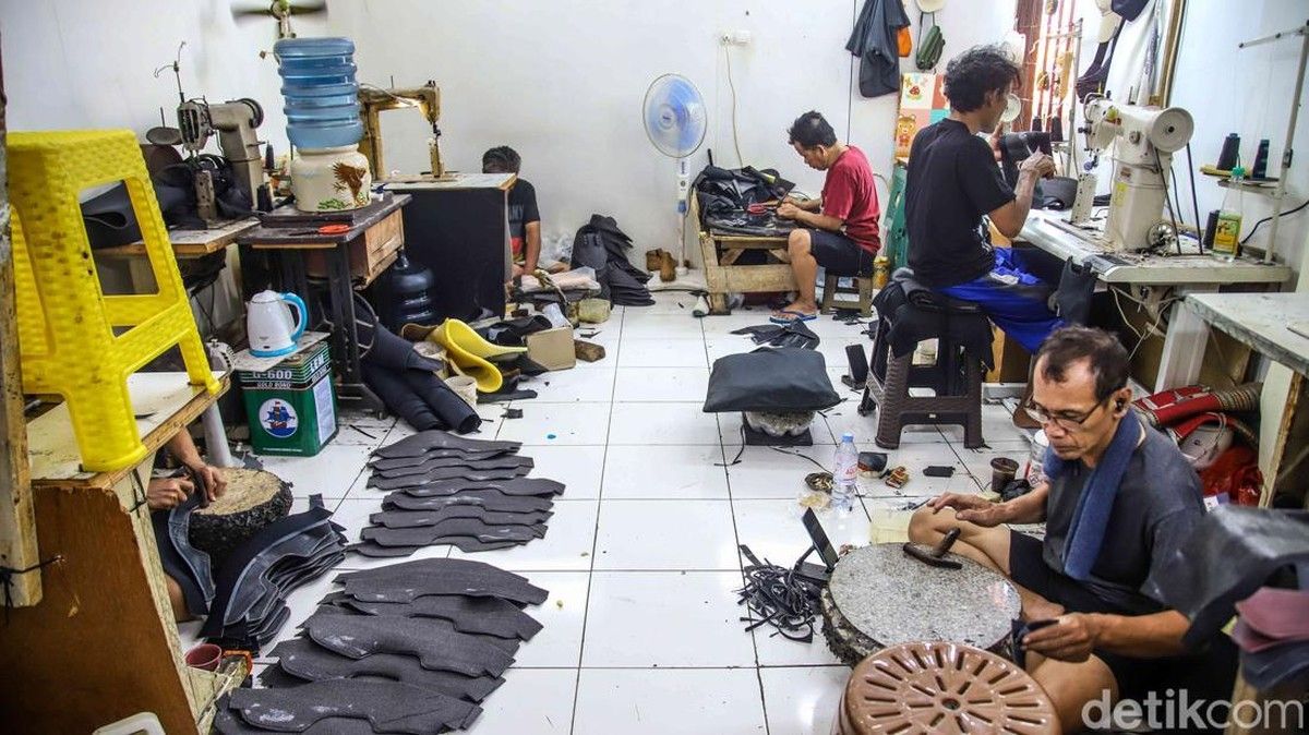 Pemerintah Merumuskan Penurunan Bunga Kredit Ultra Mikro di Bawah 10 Persen