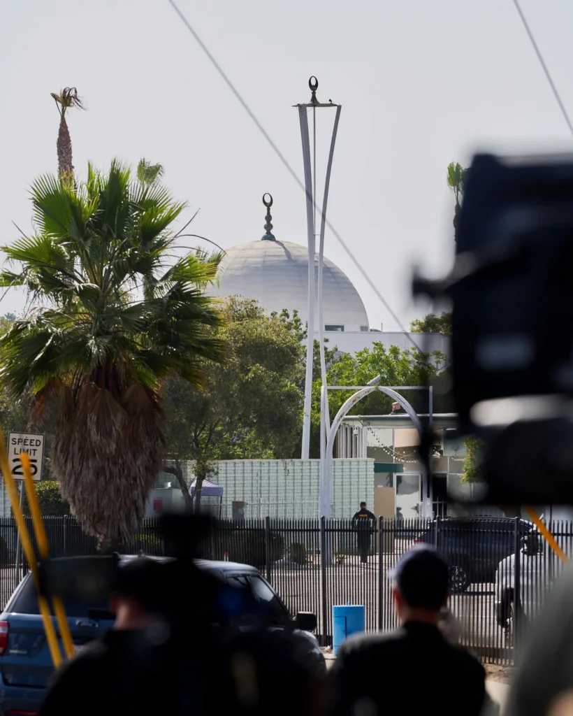 Remaja Tembak Jamaah Masjid San Diego Akibat Radikalisasi Online