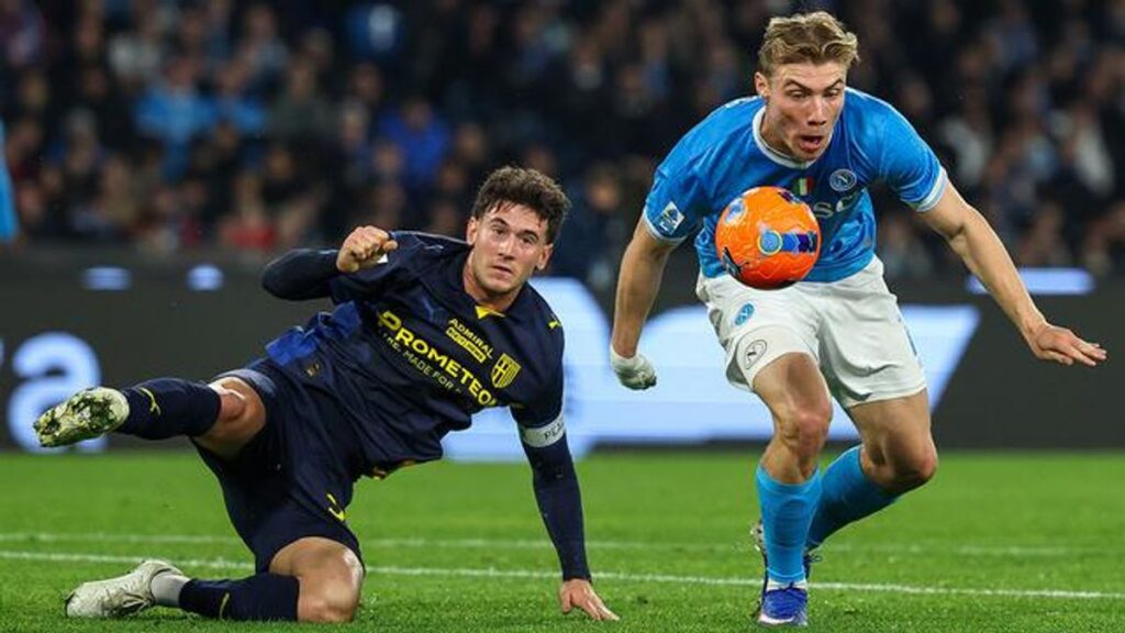 Napoli Permanenkan Rasmus Hojlund Setelah Lolos ke Liga Champions