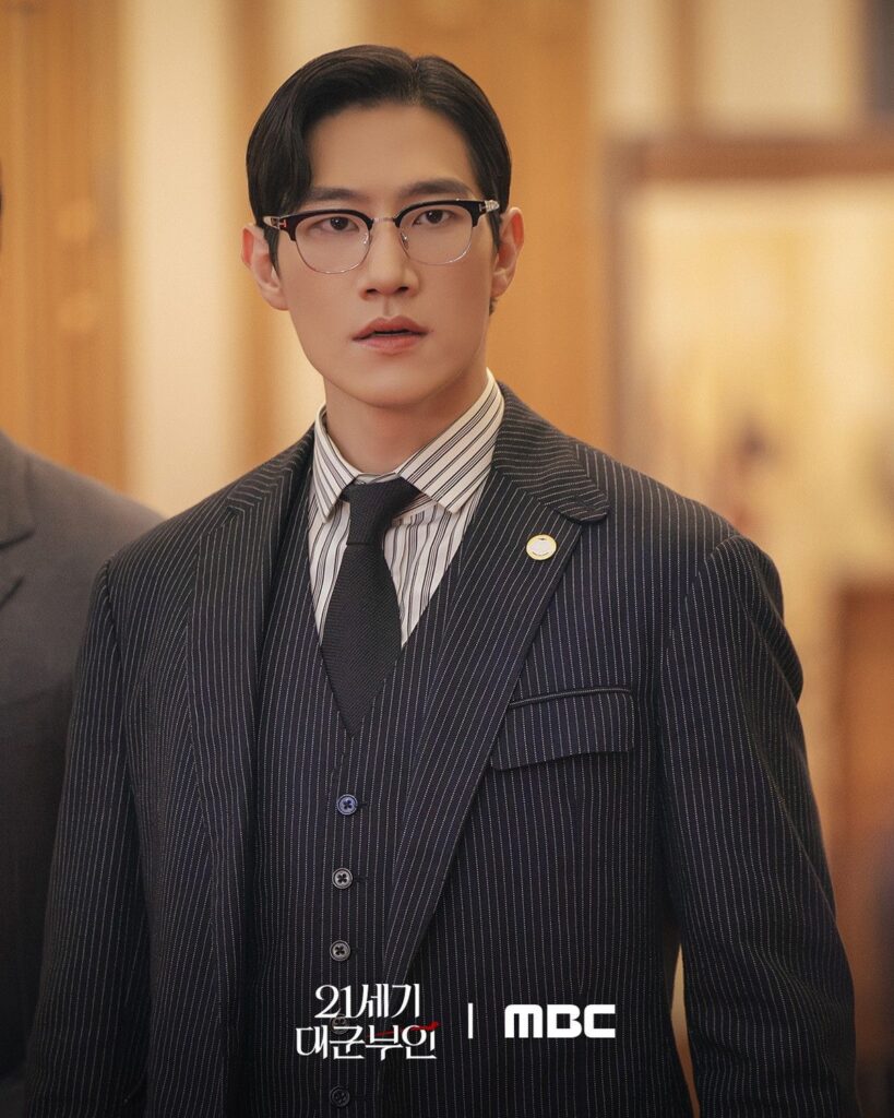 Sutradara Park Joon Hwa Minta Maaf Terkait Kontroversi Perfect Crown