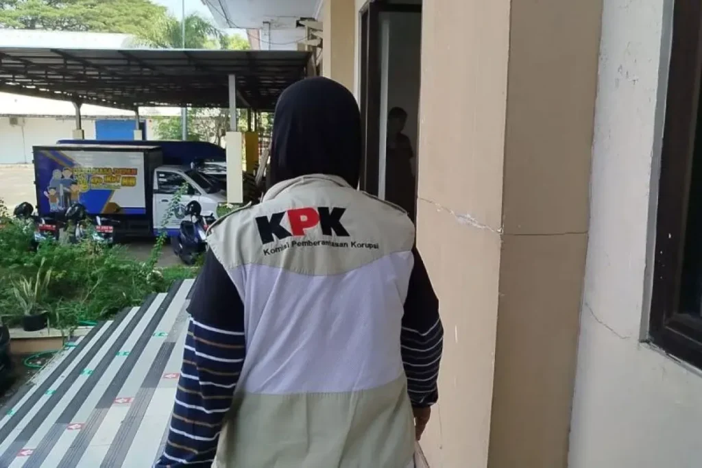 KPK Sita Bukti Elektronik dan Geledah Kantor Dinkes Ponorogo
