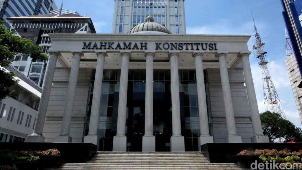 MK Wajibkan Kuota Perempuan 30 Persen bagi Partai Politik