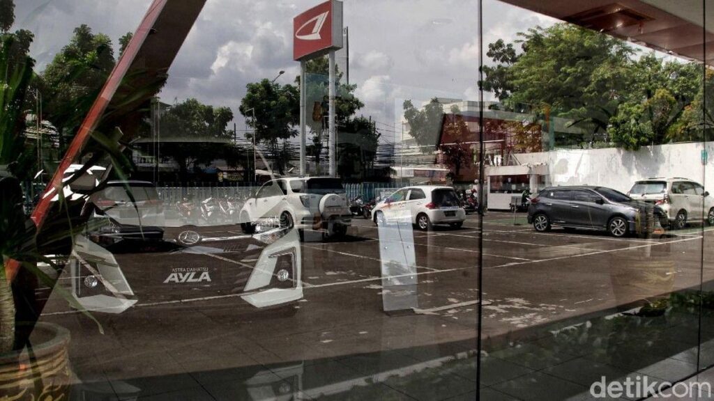 Astra Daihatsu Motor Tahan Kenaikan Harga Mobil akibat Depresiasi Rupiah