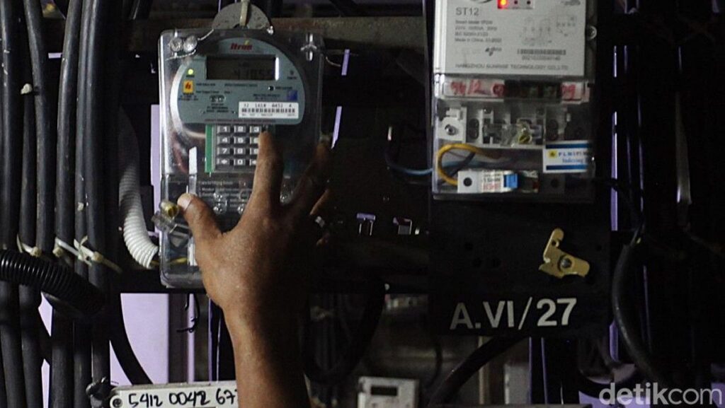 Pemerintah Pastikan Harga BBM Subsidi Tidak Naik Meski Dolar Menguat
