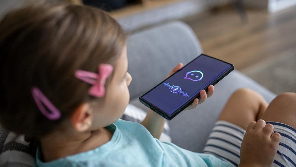 Aplikasi AI Chatbot Picu Risiko Konten Negatif dan Gangguan Otak Anak