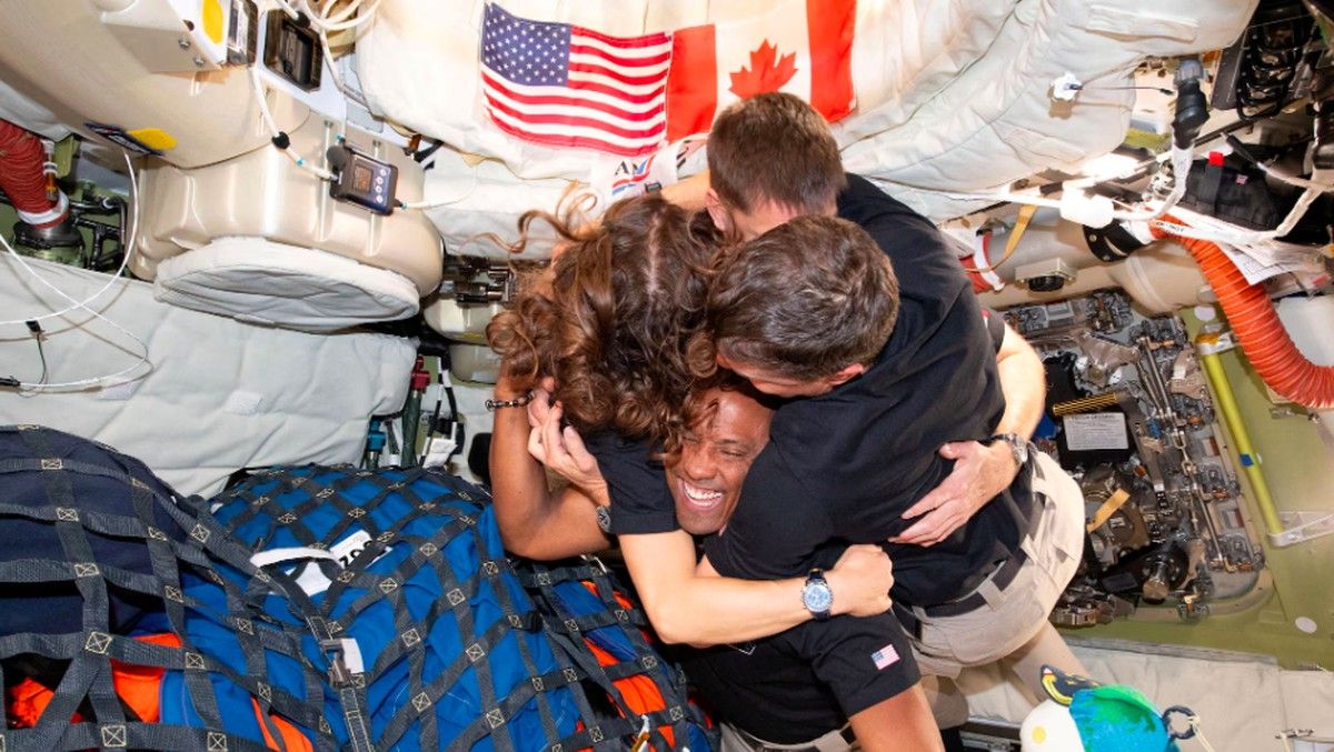 Astronaut Artemis II Dikonfrontasi Penyangkal Misi Bulan di Capitol Hill