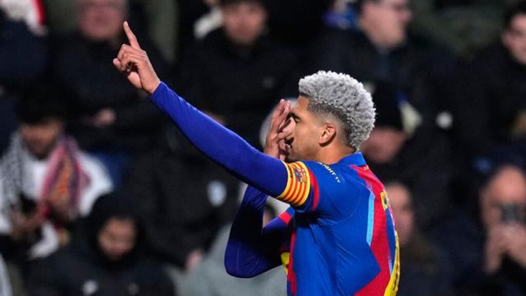 Ronald Araujo Pilih Bertahan di Barcelona dan Targetkan Piala Dunia 2026