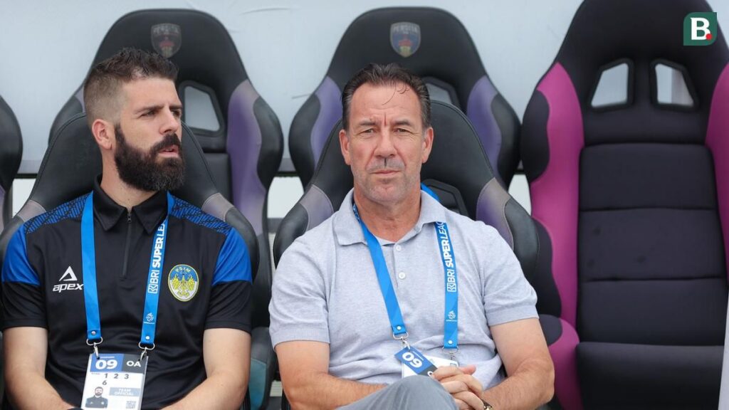 Jean-Paul van Gastel Ungkap Alasan Bertahan Jadi Pelatih PSIM Yogyakarta